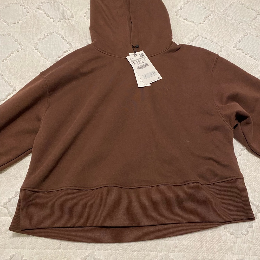 Cropped new with tag sweatshirt
